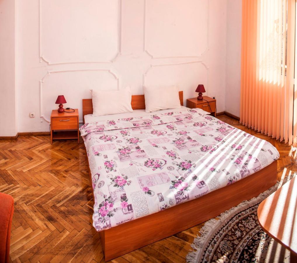 Sofia Apartment In House 8 Boulevard Hristo Botev Kültér fotó